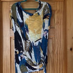 Parrot design sleeveless top
